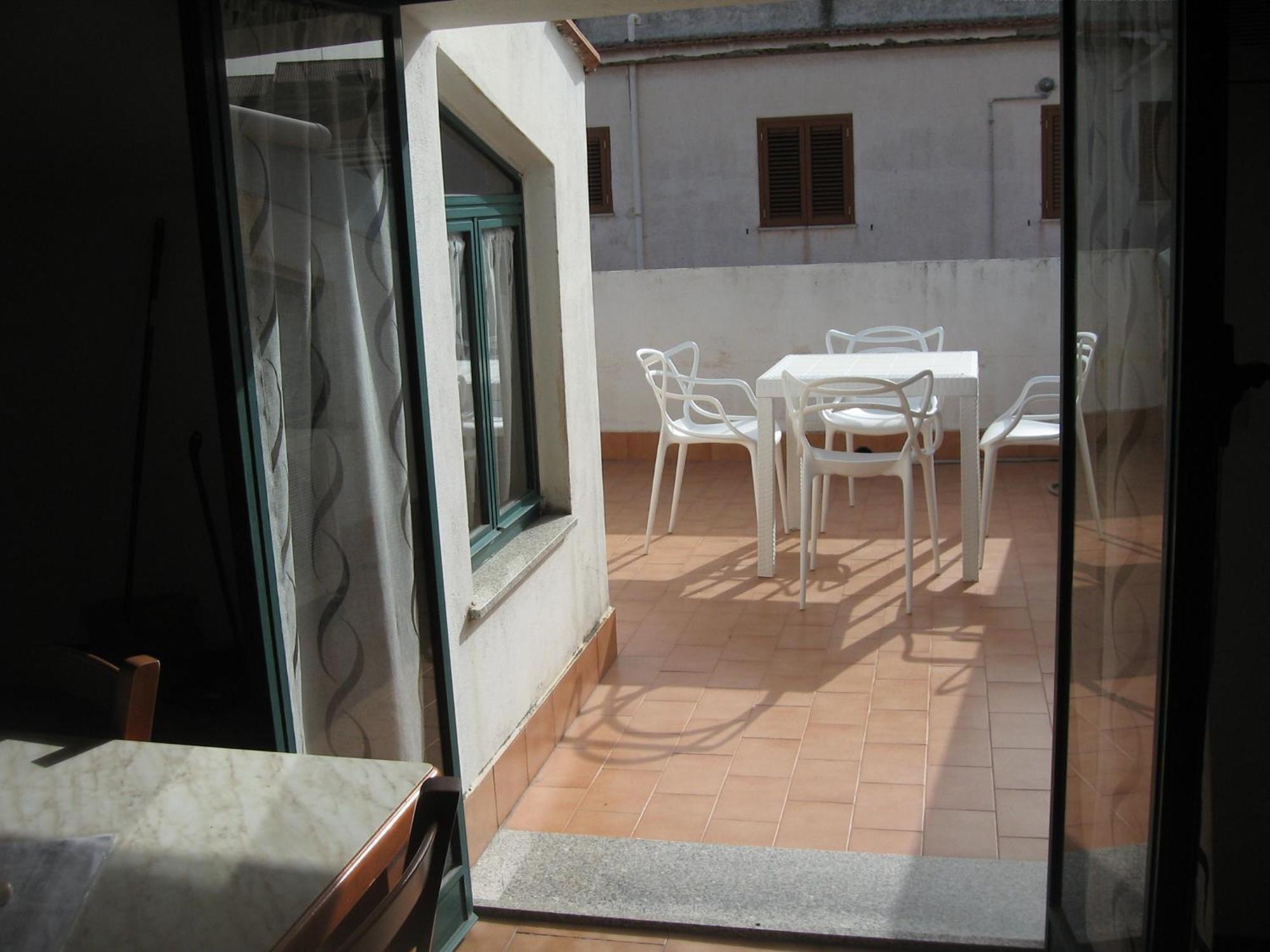 Nino'S Apartments Giardini Naxos Exterior photo